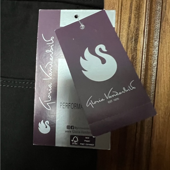 Gloria Vanderbilt Slim Leg Mid Rise Designer Jeans - Picture 5 of 7